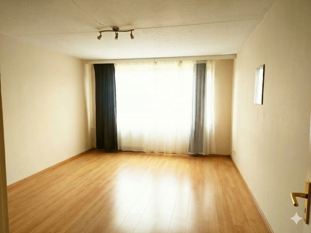 Eladó panellakás, Kecskeméten 49.5 M Ft, 2 szobás