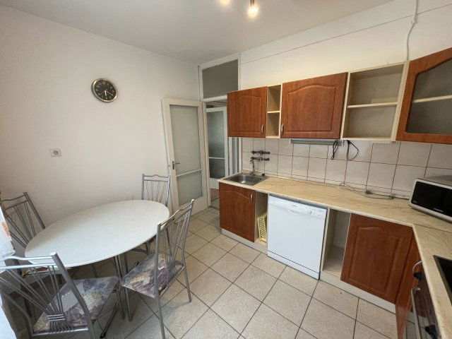 Eladó téglalakás, Nyíregyházán 41.5 M Ft, 2 szobás