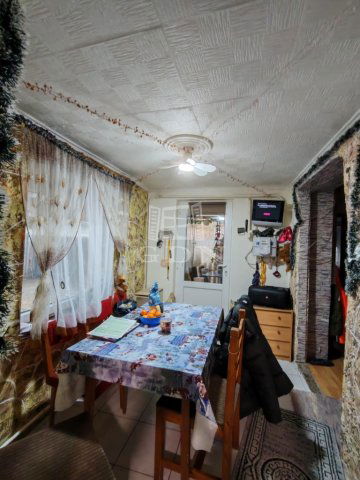 Eladó családi ház, Baján 27.5 M Ft, 1+2 szobás