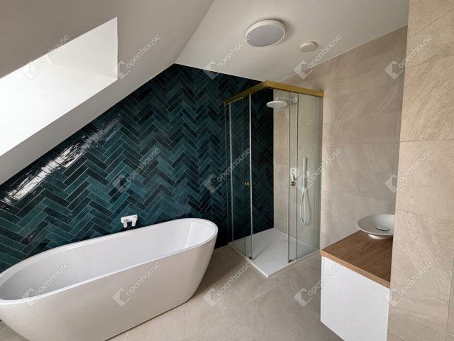 Eladó családi ház, Pannonhalmán 149 M Ft, 4 szobás