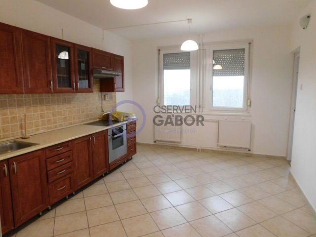 Eladó panellakás, Debrecenben 59.5 M Ft, 1+2 szobás