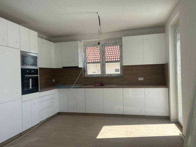 Eladó ikerház, Kerepesen 100 M Ft, 4+1 szobás