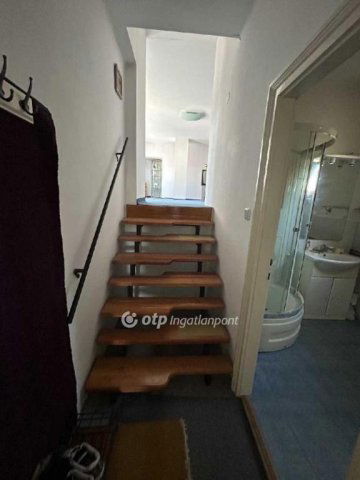 Eladó családi ház, Bagon 81 M Ft, 6+1 szobás