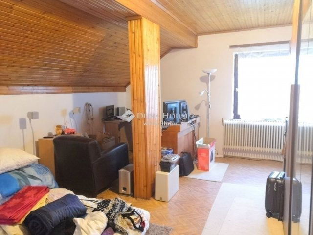 Eladó családi ház, Dunaharasztin 109 M Ft, 6 szobás