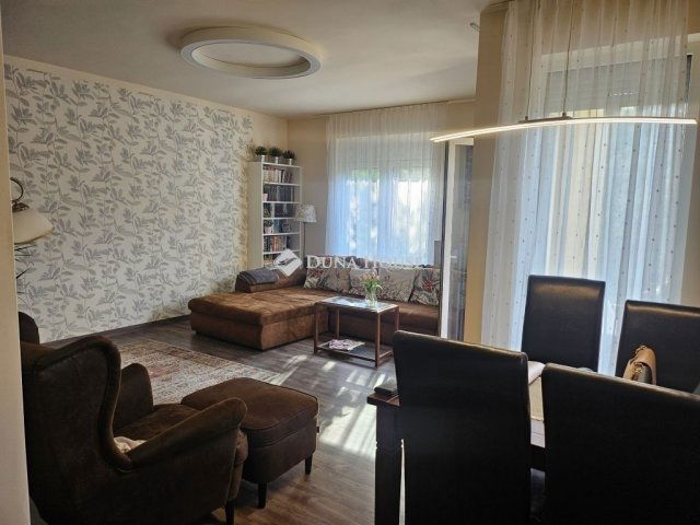 Eladó sorház, Budapesten, XV. kerületben 229 M Ft, 4 szobás