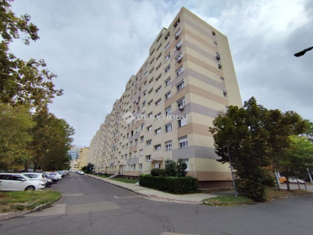 Eladó panellakás, Budapesten, XI. kerületben, Fehérvári úton