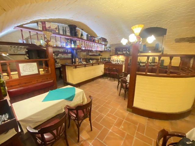 Eladó üzlethelyiség, Budapesten, VI. kerületben 123 M Ft