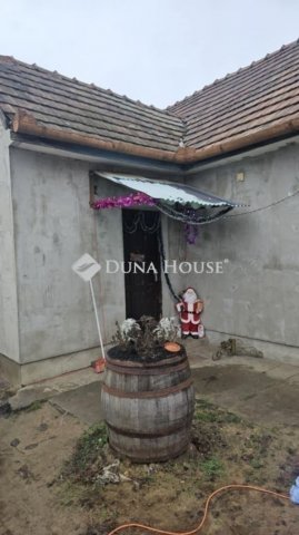 Eladó családi ház, Ócsán 40 M Ft, 2 szobás