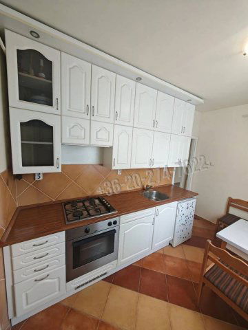 Eladó panellakás, Egerben 39.9 M Ft, 2 szobás