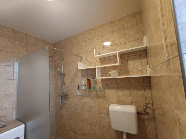 Eladó üzlethelyiség, Sátoraljaújhelyen 150 M Ft, 3 szobás