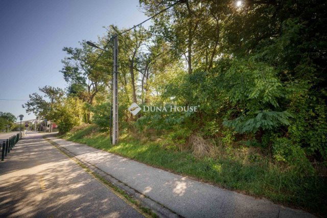 Eladó telek, Budapesten, IV. kerületben, Váci úton 39.99 M Ft