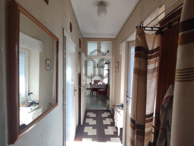 Eladó családi ház, Komáromban 29.9 M Ft, 2 szobás