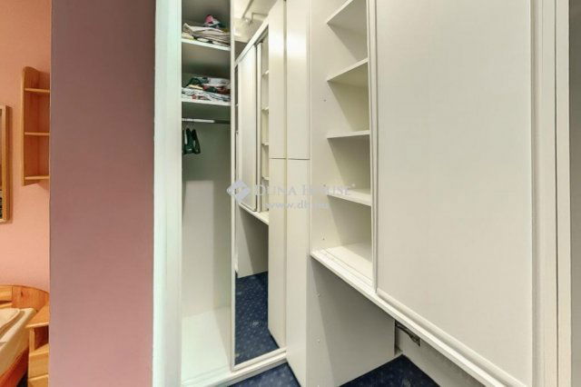 Eladó családi ház, Mendén 153 M Ft, 4 szobás