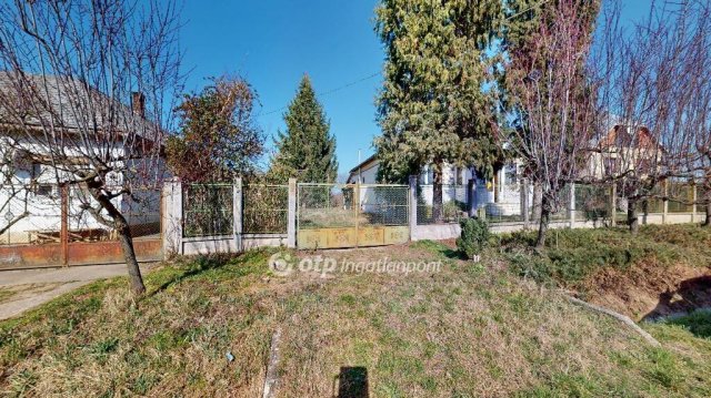 Eladó családi ház, Mándokon 33.5 M Ft, 6 szobás