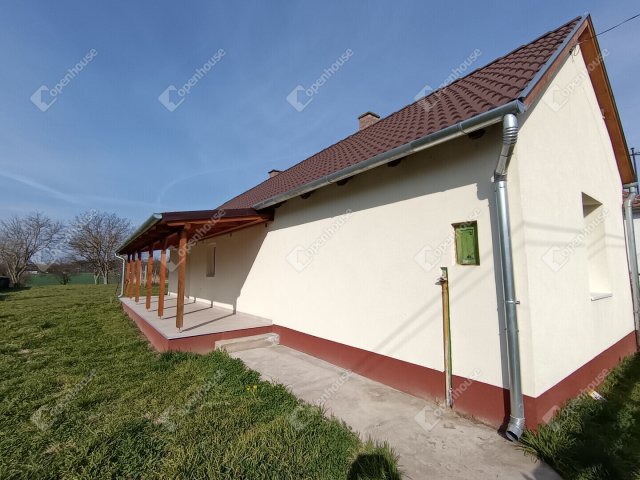 Eladó családi ház, Nagyatádon 29.5 M Ft, 2 szobás
