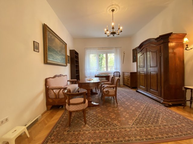 Kiadó téglalakás, albérlet, I. kerületben, Attila úton