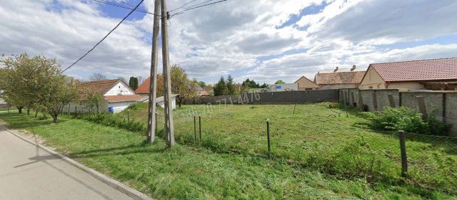 Eladó telek, Martonvásáron 55 M Ft / költözzbe.hu