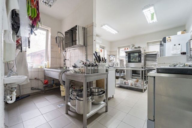 Eladó családi ház, Szigetszentmiklóson 170 M Ft, 4 szobás