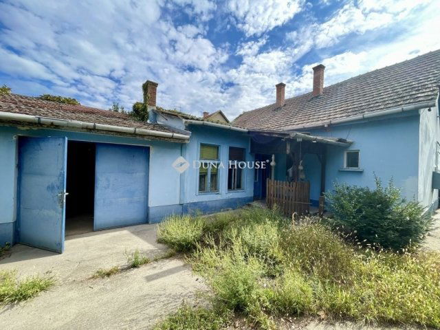 Eladó családi ház, Lajosmizsén 40.5 M Ft, 2 szobás