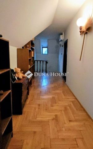 Eladó családi ház, Kecskeméten 129 M Ft, 5 szobás