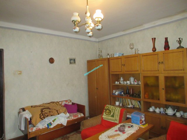 Eladó téglalakás, Királdon 7.1 M Ft, 2 szobás
