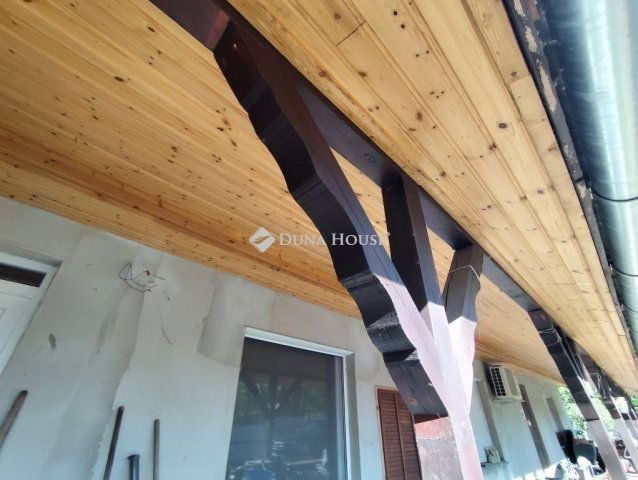 Eladó családi ház, Ócsán 93.9 M Ft, 6 szobás