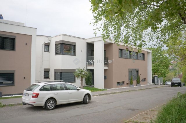 Kiadó iroda, Pécsett 300 E Ft / hó / költözzbe.hu