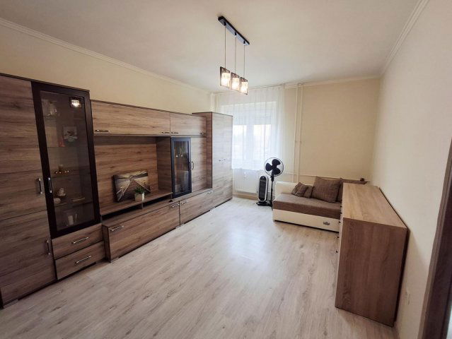 Eladó téglalakás, Tatabányán 55.5 M Ft, 2 szobás