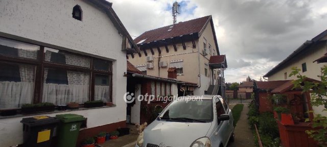 Eladó családi ház, Hajdúszoboszlón 119 M Ft, 8 szobás