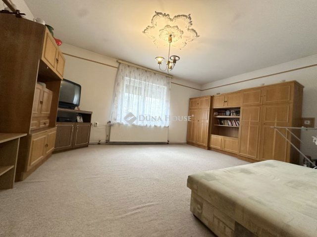 Eladó családi ház, Lakitelken 60.5 M Ft, 3 szobás