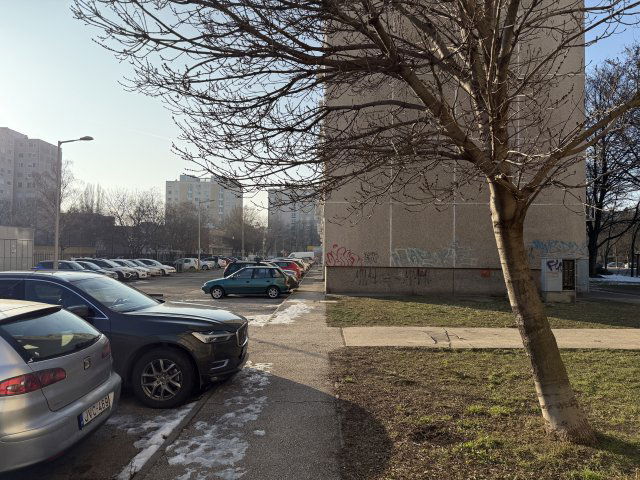 Eladó panellakás, Győrött 42.5 M Ft, 1+1 szobás