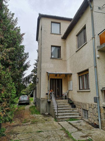 Eladó családi ház, Budaörsön 192 M Ft, 6+2 szobás