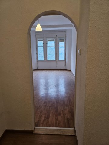 Eladó téglalakás, Szolnokon 78 M Ft, 3 szobás