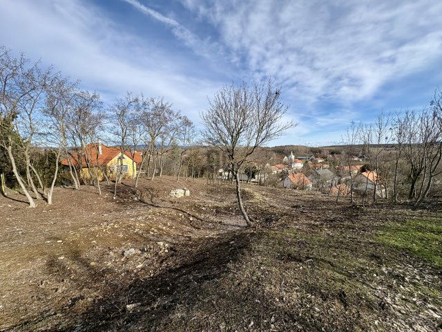 Eladó telek, Sólyon 27.9 M Ft / költözzbe.hu