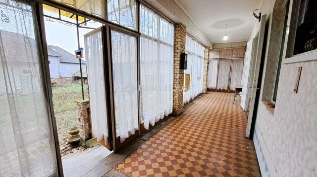 Eladó családi ház, Galgahévízen 188 M Ft, 4 szobás