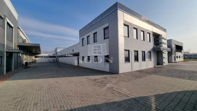 Kiadó ipari ingatlan, Székesfehérvárott 2779 E Ft / hó