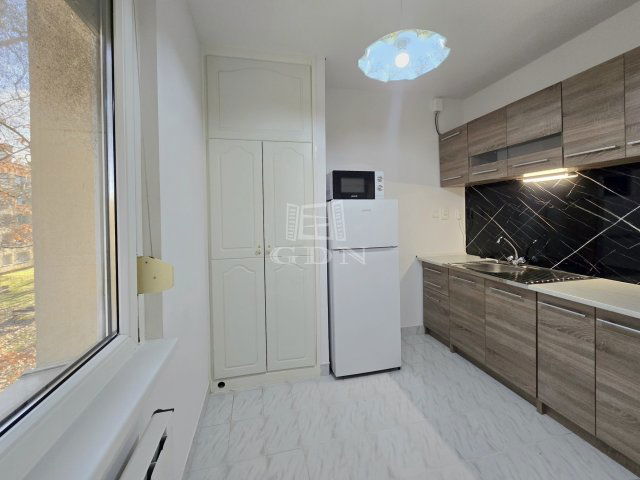 Eladó téglalakás, Zalaegerszegen 42.9 M Ft, 2 szobás