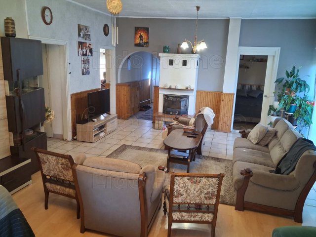 Eladó családi ház, Ságváron 80 M Ft, 3 szobás