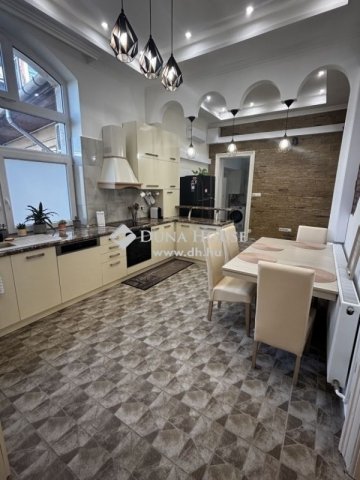 Eladó családi ház, Debrecenben 86 M Ft, 4 szobás