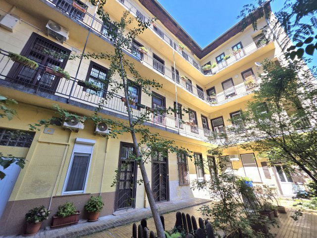 Eladó téglalakás, Budapesten, VII. kerületben, Hernád utcában