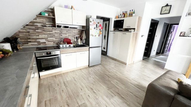 Eladó téglalakás, Hajdúszoboszlón 72.99 M Ft, 4 szobás