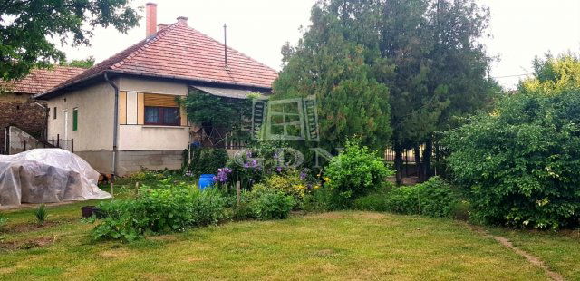 Eladó családi ház, Vámosmikolán 29 M Ft, 3 szobás