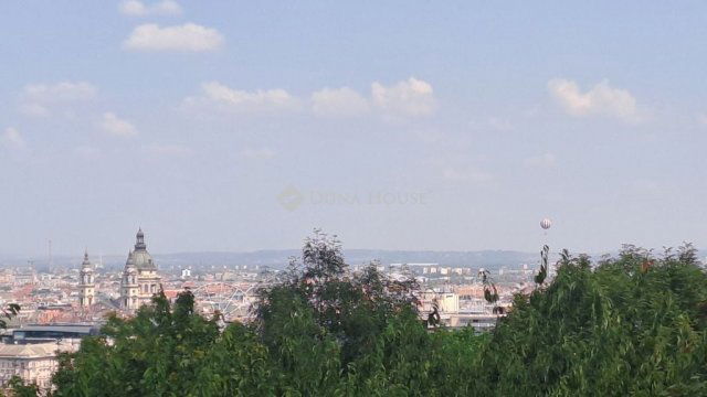 Eladó téglalakás, Budapesten, I. kerületben, Orom utcában