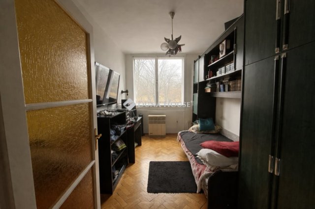 Eladó téglalakás, Budapesten, XVIII. kerületben 68.5 M Ft