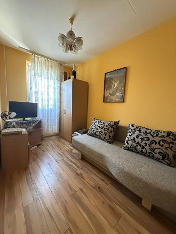 Eladó panellakás, Pécsett 38.49 M Ft, 2 szobás