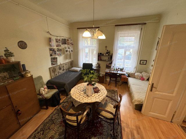 Eladó téglalakás, Gyulán 46.5 M Ft, 3 szobás