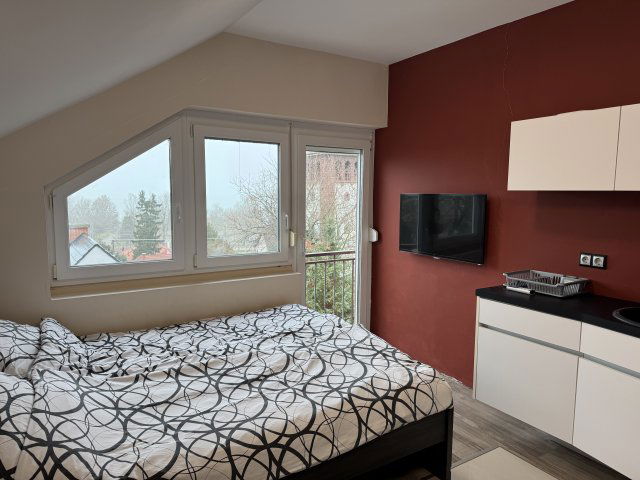 Kiadó téglalakás, albérlet, Balatonalmádiban 100 E Ft / hó