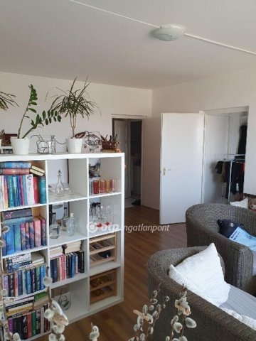 Eladó panellakás, Budapesten, XV. kerületben 56 M Ft, 1+1 szobás