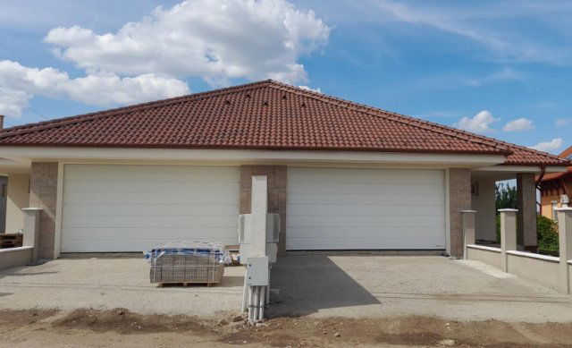 Eladó családi ház, Debrecenben 125 M Ft, 6 szobás