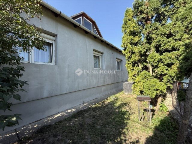 Eladó családi ház, Sóskúton 109.9 M Ft, 5 szobás